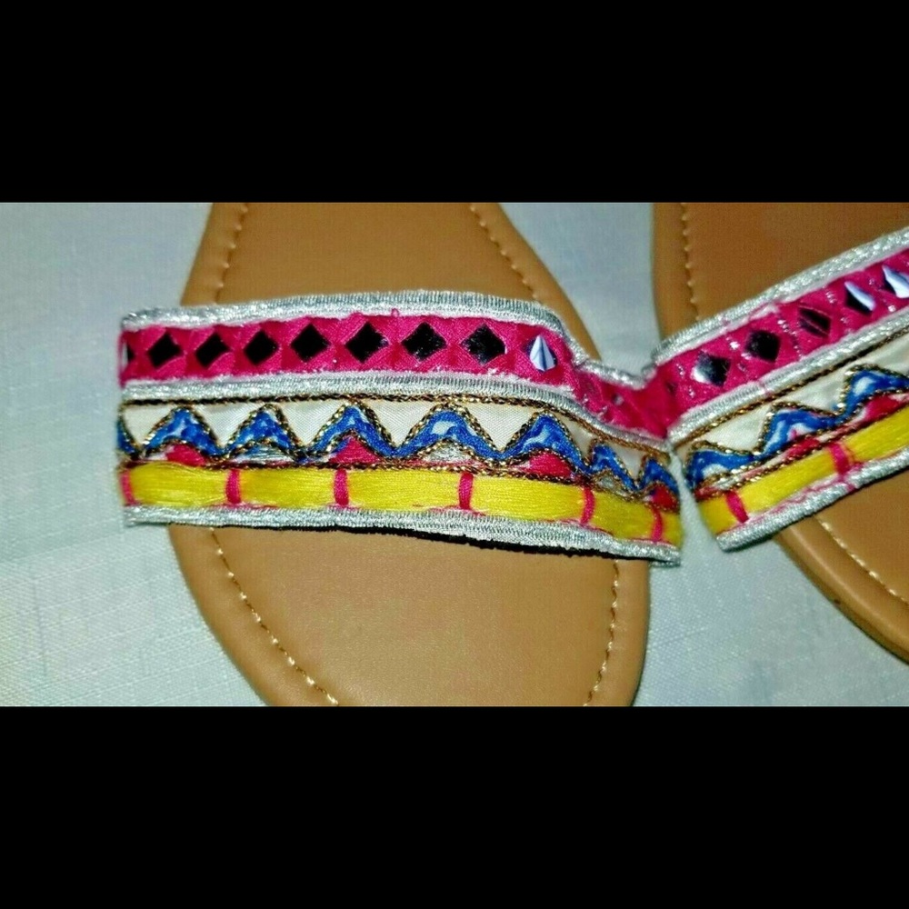 Sole Mate Strap Sandals Daisy790 (NWT) - Picture 4 of 7